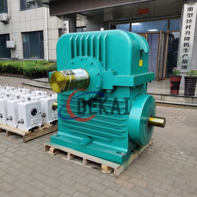 TPU中心距500平面二次包絡蝸輪蝸桿減速機鋼廠用